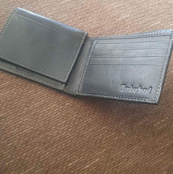 Wallet - Picture 3 of 7